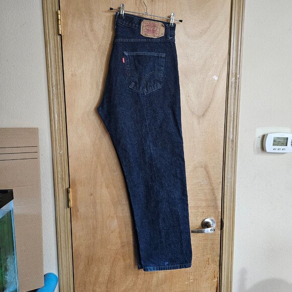 Levis 501 Straight Leg Button Fly Jeans 42x30 (38x30) - Picture 3 of 9